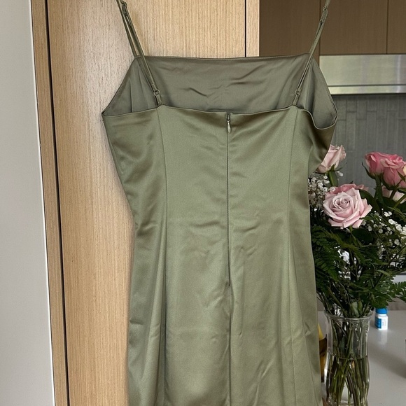 Sunday Best Green Bodycon Cocktail Dress - Picture 5 of 6